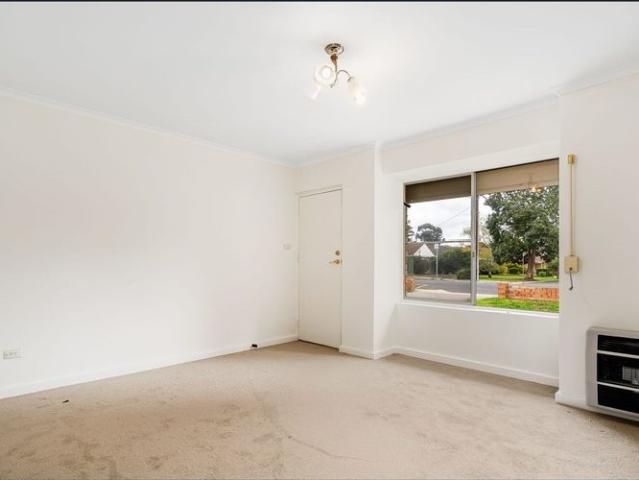 TIDY 2 BEDROOM UNIT IN MARDEN