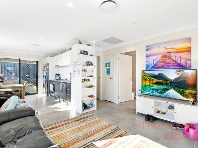 Tidy 2 Bedroom Duplex!
