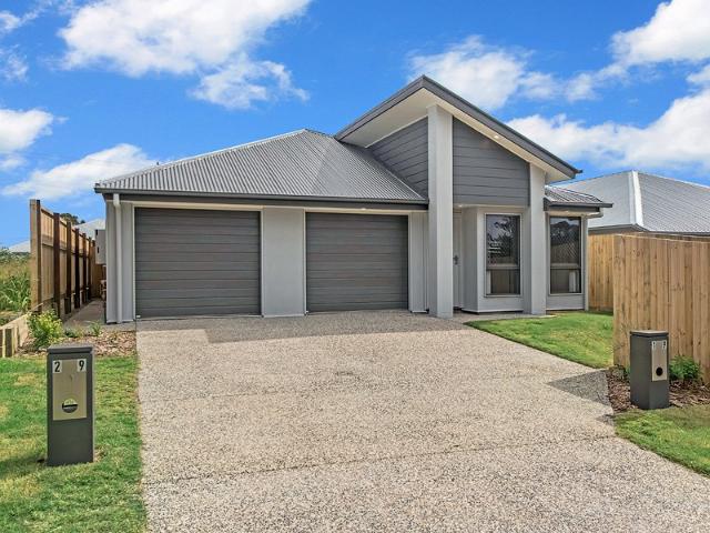 Tidy 2 Bedroom Duplex