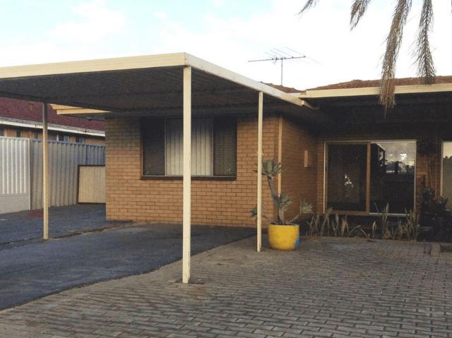 Tidy 2 Bedroom Duplex in a Convenient Coastal Location