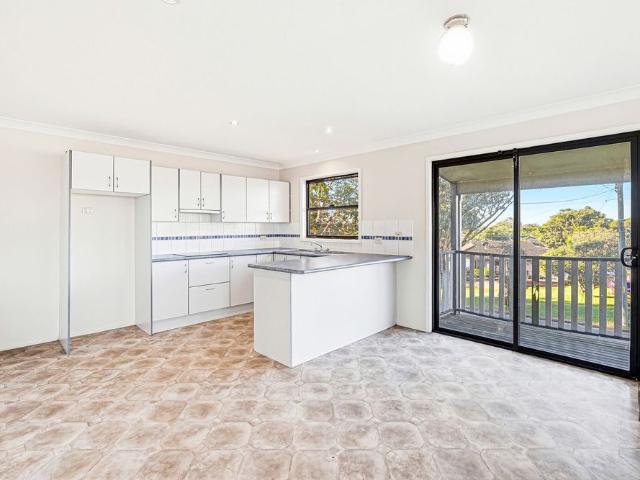 Tidy 2 bedroom Flat Rent Includes water