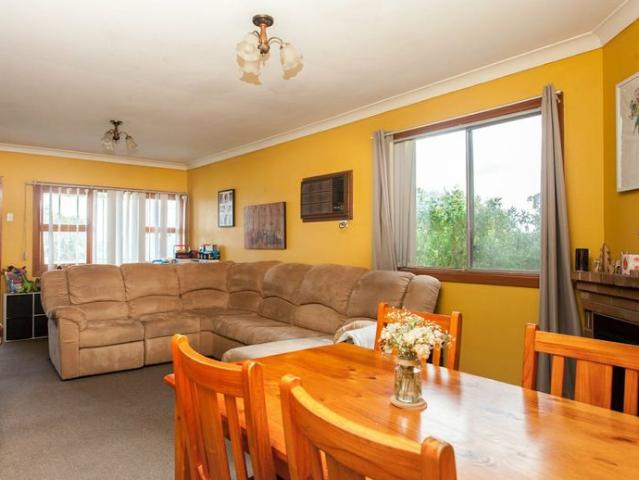 Tidy 2 Bedroom Home