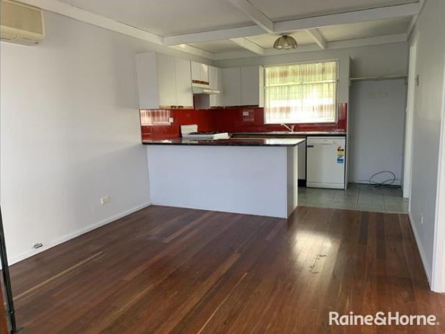 Tidy 3 bedroom, 2 bathroom house