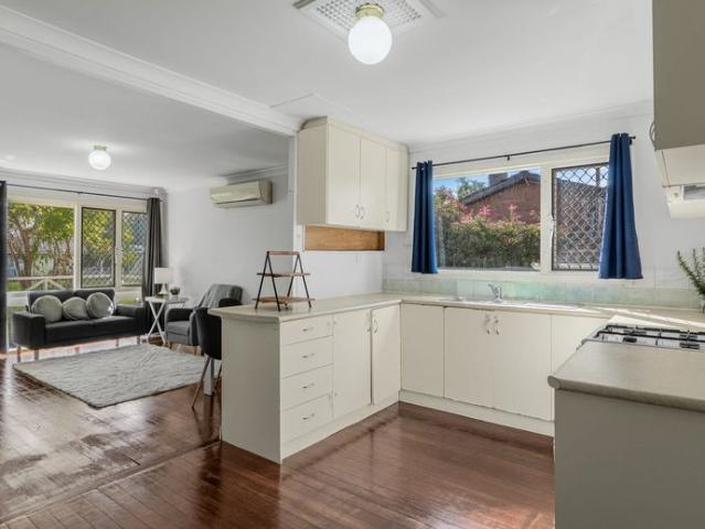 Tidy 3 Bedroom x 1 Bathroom House for Rent