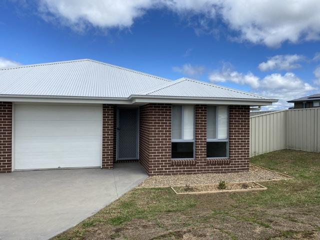 TIDY 3 BEDROOM DUPLEX IN THE TILLAGE