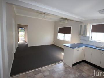 TIDY 3 BEDROOM HOME CENTRALLY LOCATED