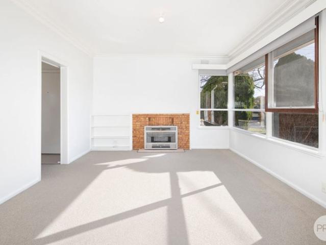TIDY 3 BEDROOM HOME CLOSE TO LOCAL SCHOOL DISTRICT
