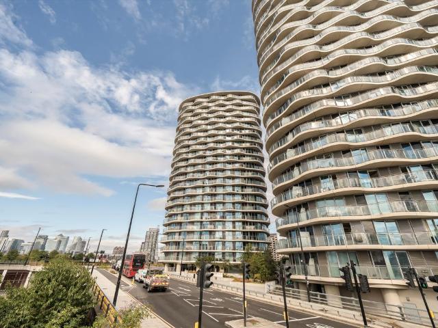 Tidal Basin Road, Tidal Basin Road E16, 3 bed flat to rent, £3,350 pcm | PrimeLocation