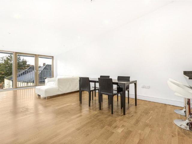 TIDMARSH LANE, CENTRAL OXFORD, OX1 2 bed apartment to rent £3,200 pcm £738 pw