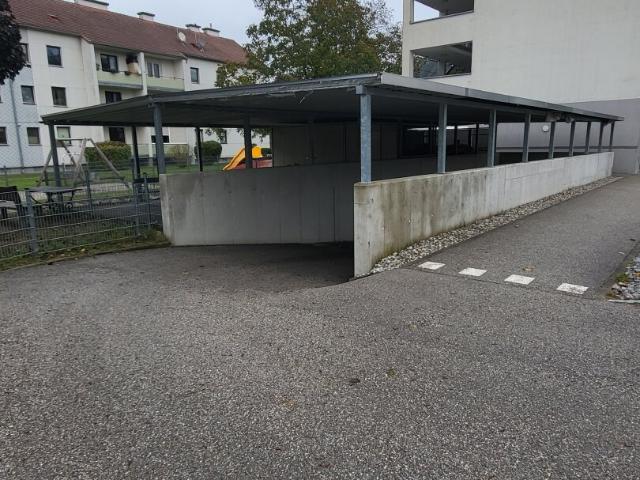 Tiefgaragenparkplatz in Kronstorf
