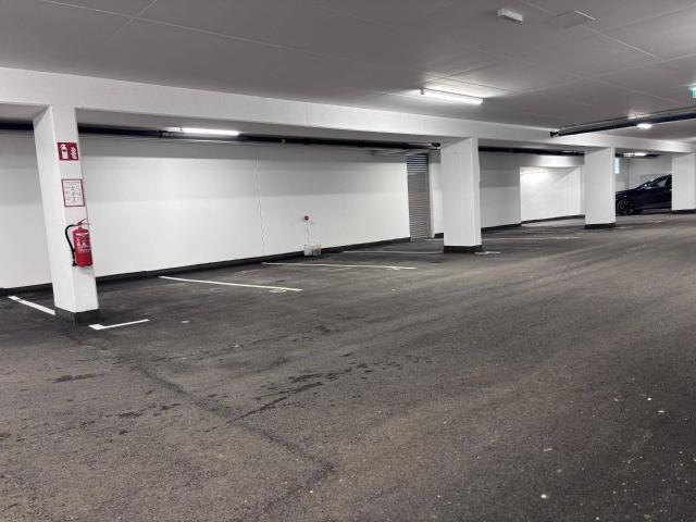 Tiefgaragenplätze im Stadtzentrum zu vermieten