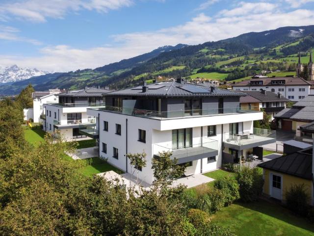 Tiefgaragenstellplätze zu vermieten: St. Johann Prof. Pöschlweg