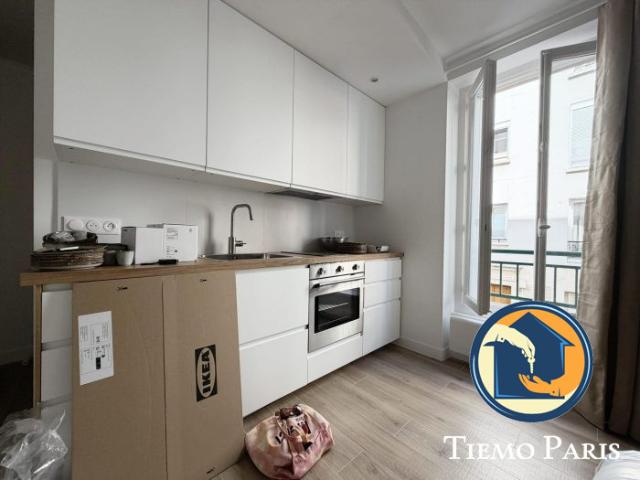 Deux pièces MEUBLÉ refait à NEUF TIEMO PARIS, Paris 8ème