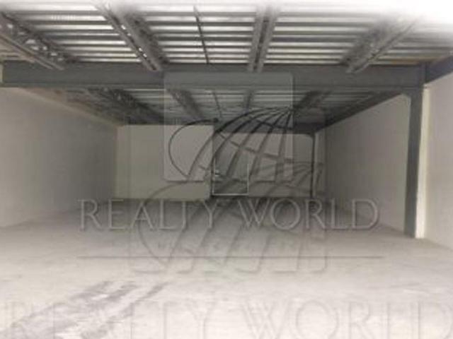 003 00012 LR Tienda / Local Comercial en Renta en Guadalupe, N.L