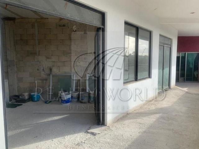 003 00196 LR Tienda / Local Comercial en Renta en Canc?n
