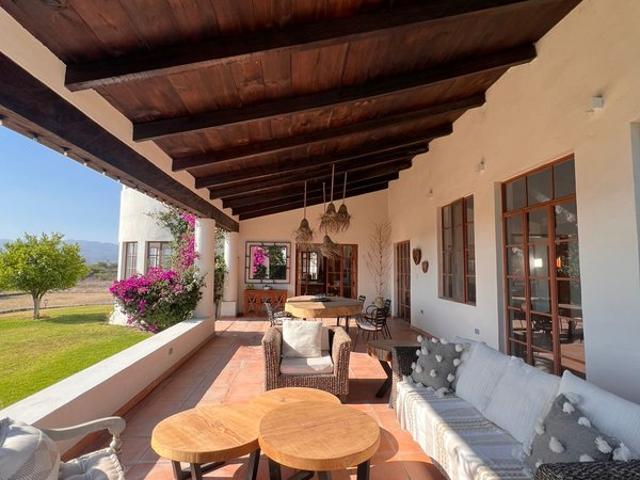 Tierra Alta – A Peaceful Countryside Retreat with Breathtaking Mountain Views. 4 bedrooms and TV roo