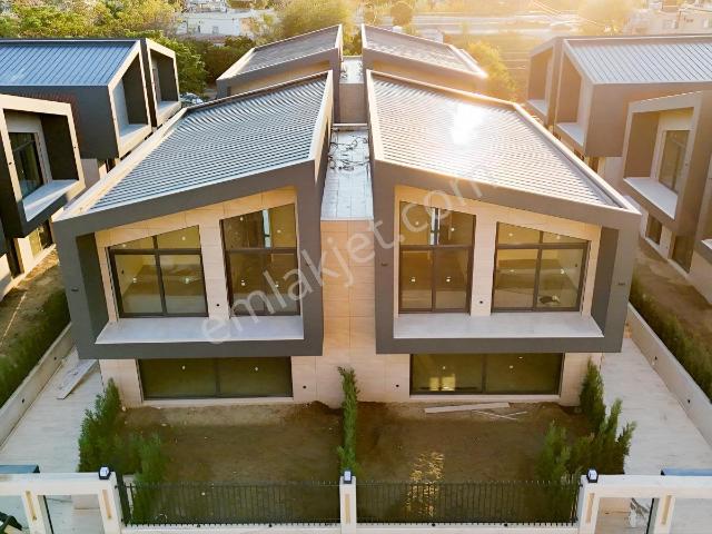 Tiftik Efe Villaları'nda Kiralık Lüks Villa