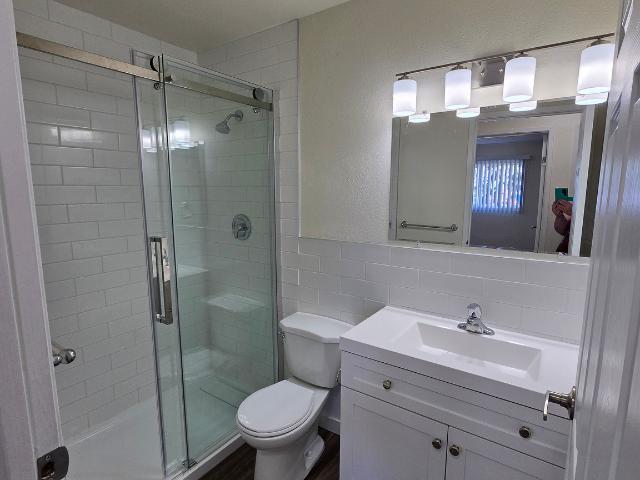 Tiffany Place Apartments 2 Bedroom balcony Apartment for Rent