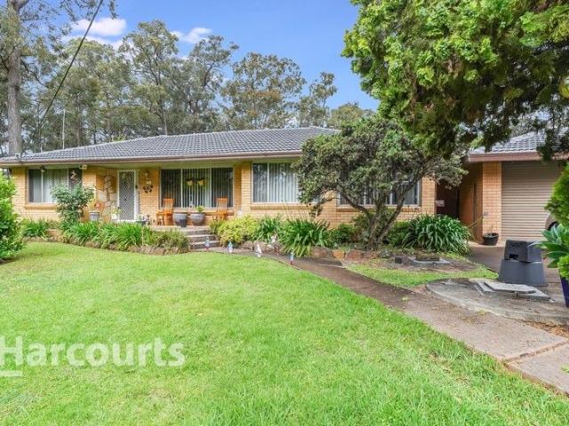 Tightly Held Acreage, 5.5 Acres!