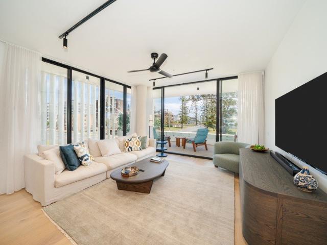 Tightly held 'Galerie' apartment, at Town Beach