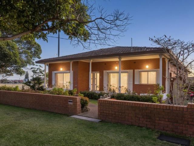 Tightly held home with superb scope in blue ribbon street