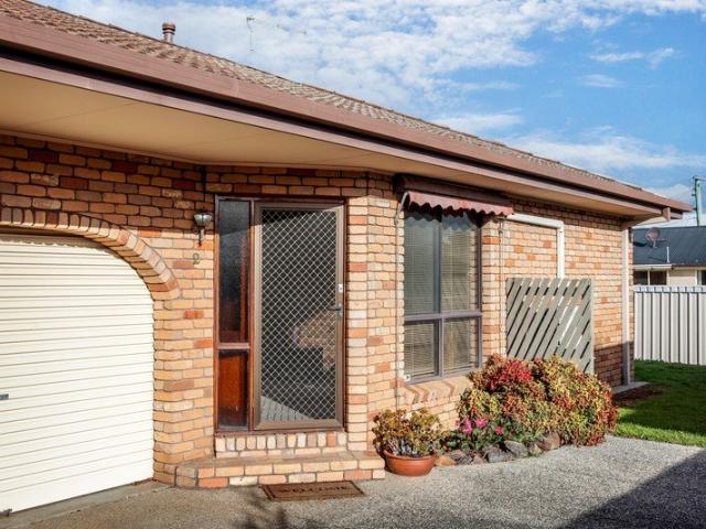 Tightly Held, Immaculate & Low Maintenance Living in Prime Lavington Pocket