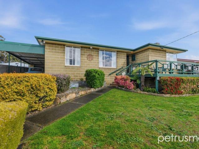 Tightly held since 1966! Rare, immaculately preserved home