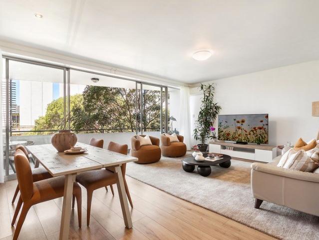 Tightly held 'Spectrum' apartment of incredible convenience