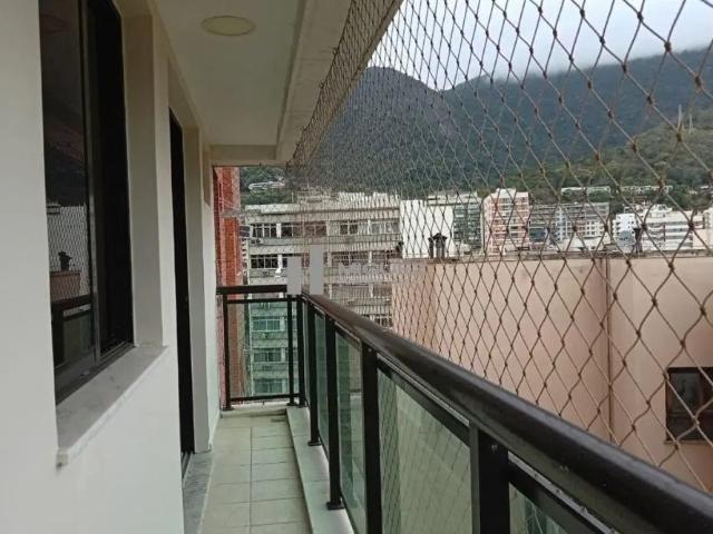 Tijuca em Localização Privilegiada: 3 Quartos com Suíte, Varanda e Garagem