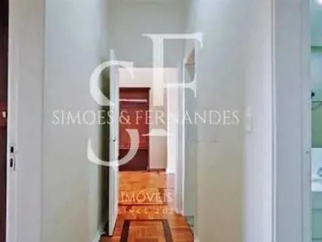 Tijuca Rua Henrique Fleiuss, 2 quartos, dependência revertida, 1 vaga