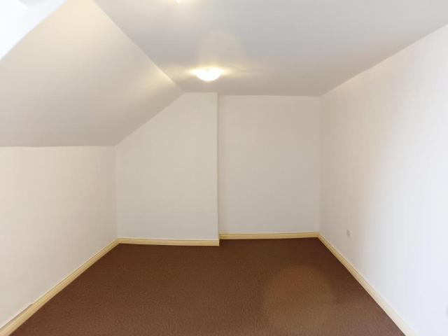 Tilbury, RM18 2 bed flat to rent £1,300 pcm £300 pw