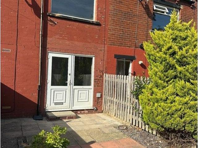 Tilbury Road, Leeds LS11, 2 bed semi detached house to rent, £850 pcm | PrimeLocation