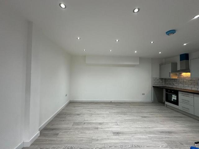 Tilbury Town, RM18 Studio to rent £1,150 pcm £265 pw