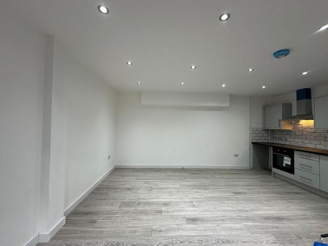 Tilbury Town RM18, Studio to rent, £1,150 pcm | PrimeLocation