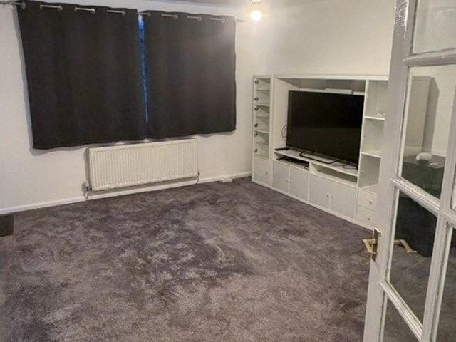 Tile Hill Lane, Coventry CV4, 2 bed flat to rent, £950 pcm | PrimeLocation