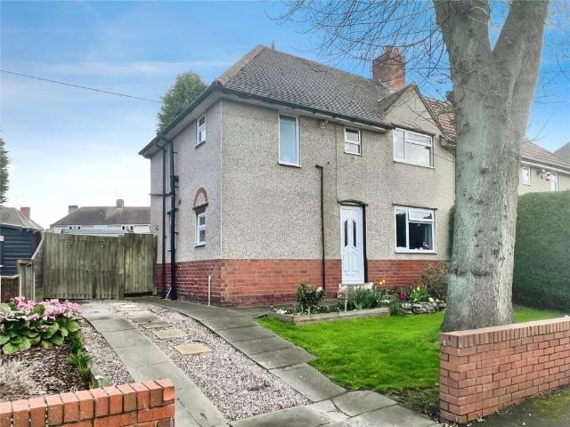 Tiled House Lane, Brierley Hill DY5 3 bed semi detached house to rent £1,175 pcm £271 pw