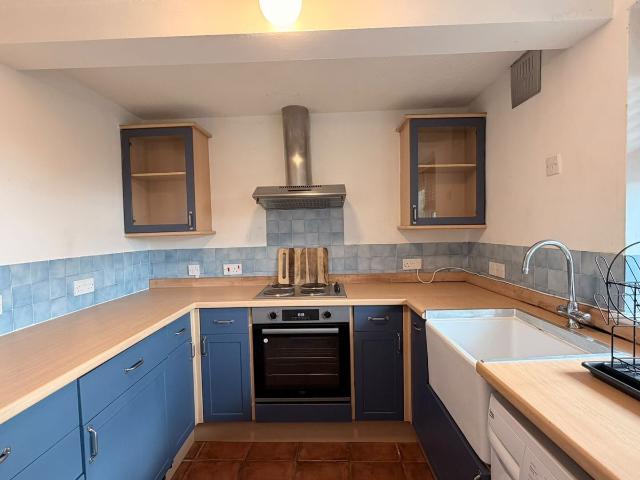 Tilehurst Court, Kersal Way, Salford, Lancashire M7, 2 bed flat to rent, £950 pcm | PrimeLocation