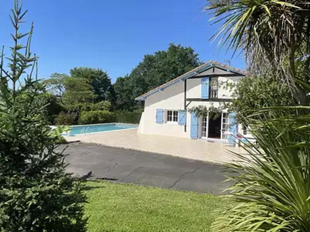 Tilh 40360 Achat / Vente maison 9 pièces t9 piscine