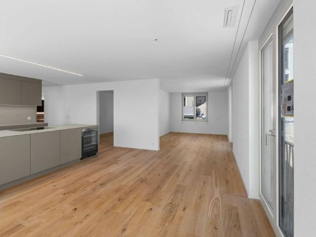 TILIA NEW BUILDING | Living with 180° lake view 3.5 rooms with 111 m2 NWF ready for occupancy from mid October 2026