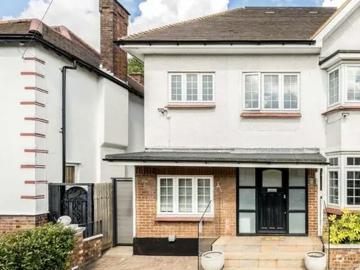 Tillingbourne Gardens, London, N3 3JL, United Kingdom | 5 bed house for rent #136034349 | Rentberry
