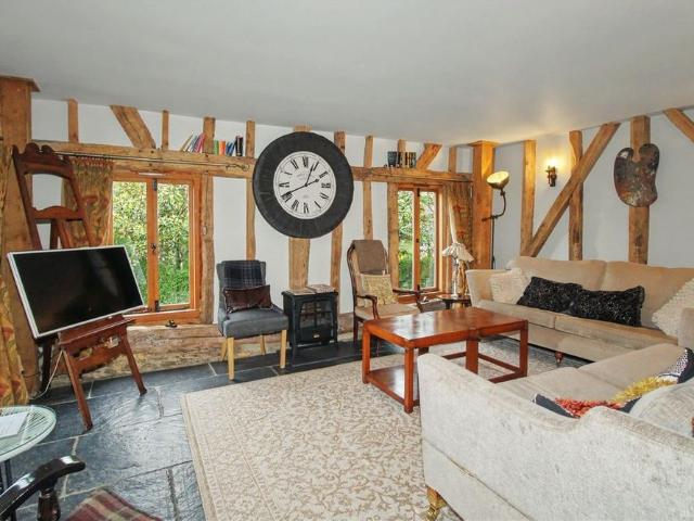 Tillingbrook Barn, Gomshall