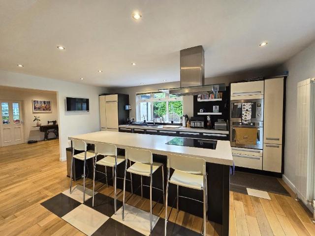 Tillybrig, Dunecht, Aberdeenshire, AB32 6 bed detached house to rent £1,950 pcm £450 pw