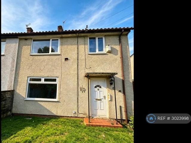 Tipton Drive, Manchester, M23 3 bed semi detached house to rent £1,450 pcm £335 pw