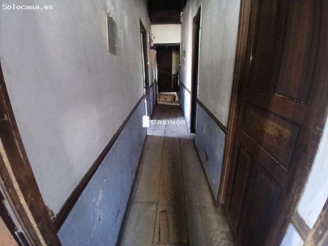 Típica CASA gallega en Piedra, rehabilitada parcialmente, Ayto. PORQUEIRA