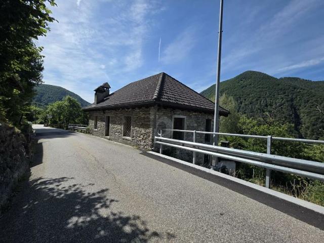 TIPICA,SPAZIOSA CON TANTO SOLE E NATURA