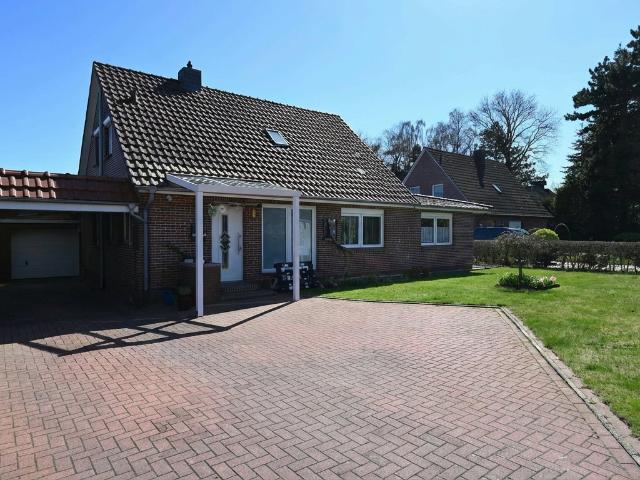 TIPP | Aufwendig saniertes und modern erweitertes Einfamilienhaus in Varel / Obenstrohe