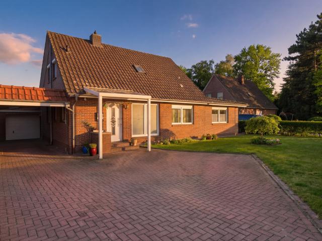 TIPP | Aufwendig saniertes und modern erweitertes Einfamilienhaus in Varel / Obenstrohe