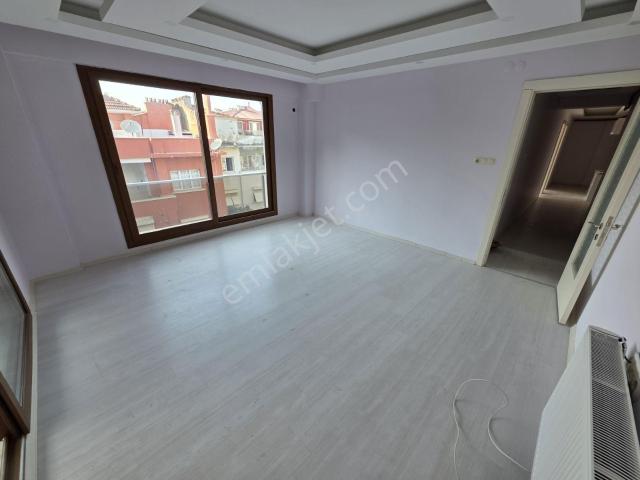 Tire Merkezde Lcw Waikiki Arkası Kiralık 3+1!