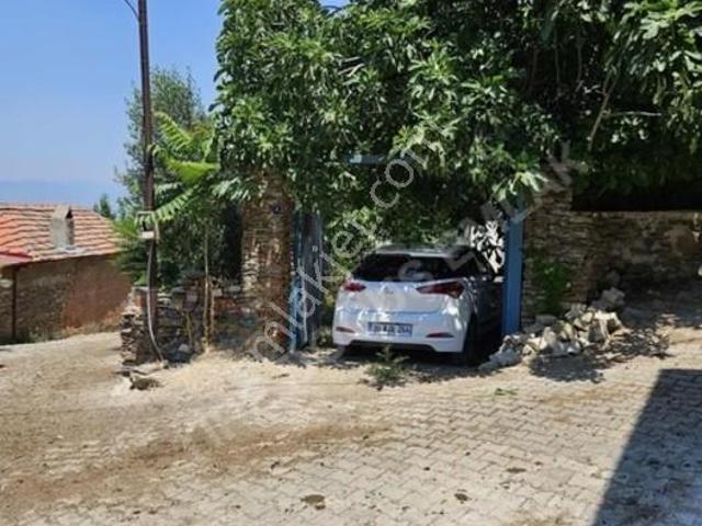 Tire Doğuş Emlaktan Hisarlık'ta Yenilenmiş Satılık Dağ Evi