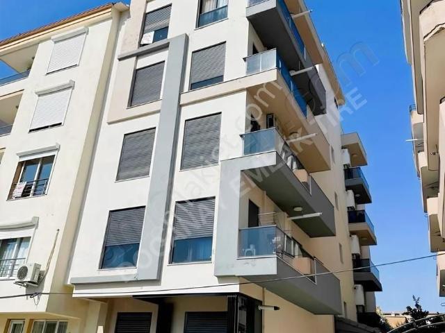 Tire Şehir Merkezinde Kiralık 1+1 Ara Kat Daire Boş Daire